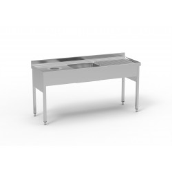 Plonge avec trou vide-déchets