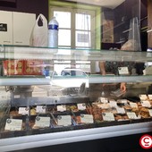 Nos vitrines sont également installées dans des épiceries ! Ici dans une épicerie Asiatique à Blois.
Via notre partenaire #Caletech